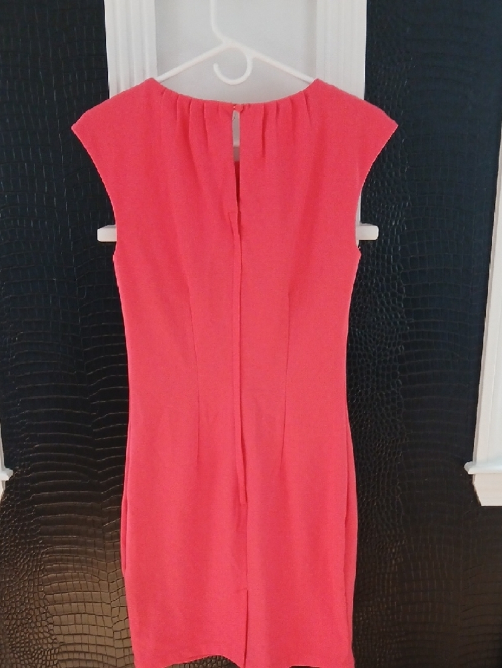 H&M Sleeveless Midi Sheath Dress - Picture 3 of 3